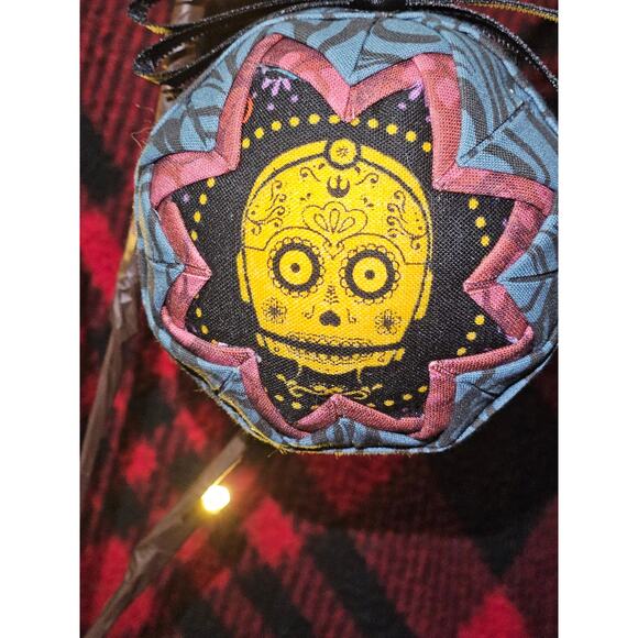 Star Wars Sugar Skull C-3PO 3-inch Quilted Christmas Ornament - Picture 4 of 6